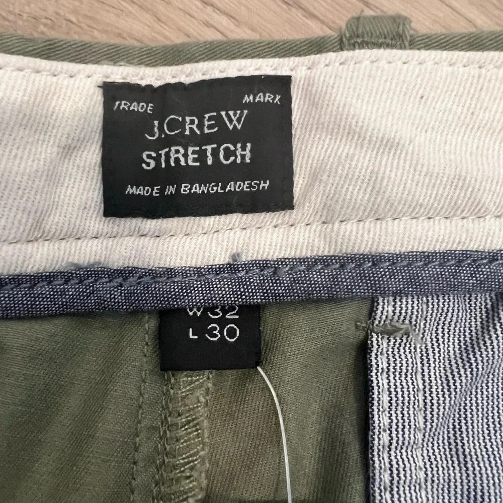 J crew 250 skinny pants stretch chino Catskill green, 32X30, NWT, Small Spot